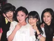 吃瓜娱乐姐妹是谁,揭秘“吃瓜娱乐姐妹”背后的神秘故事