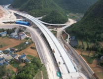 广南高速公路,连接广元与南充的交通枢纽，推动川东北经济发展